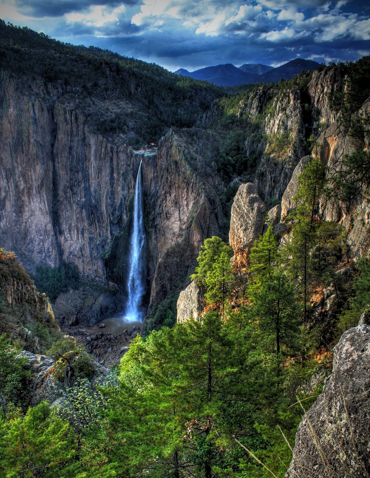 Basaseachic Falls — Mexico