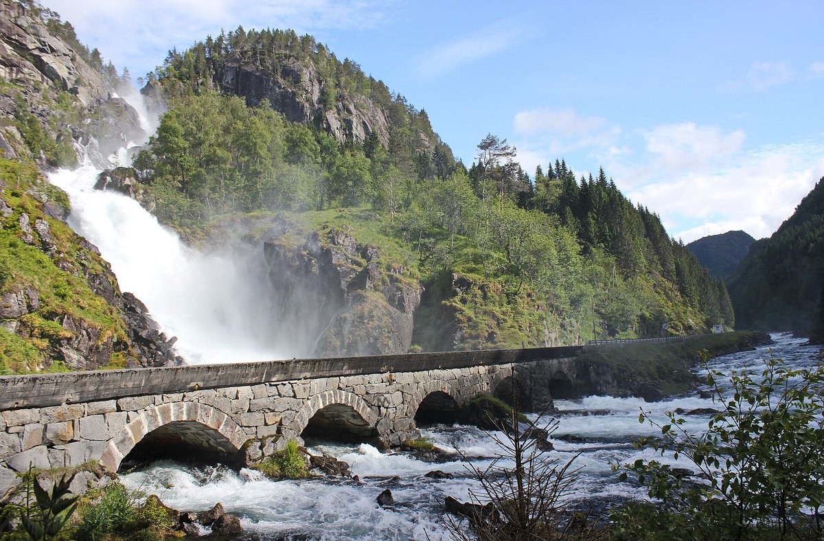 Låtefossen Waterfall — Norway