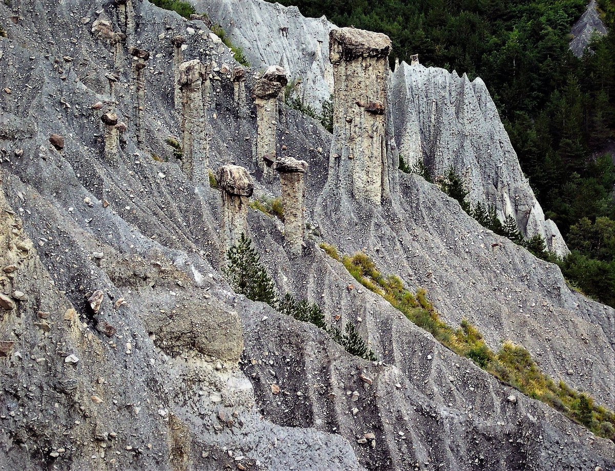 Cheminées de fées de Théus