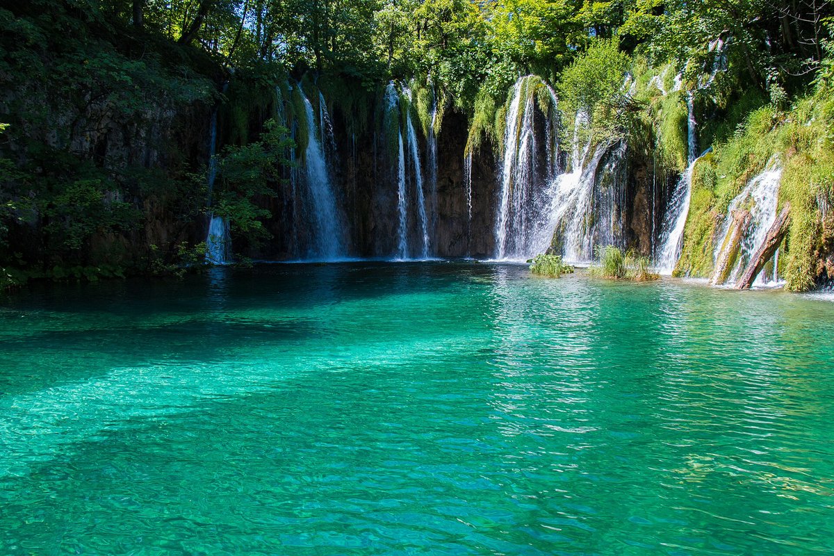 Plitvice Lakes Autumn Colour — Croatia