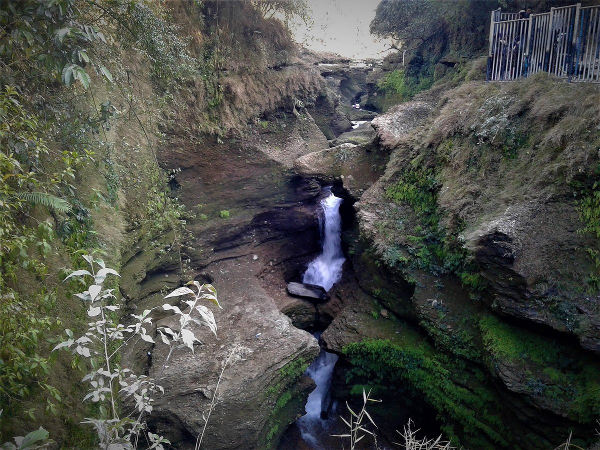Davis Falls — Nepal