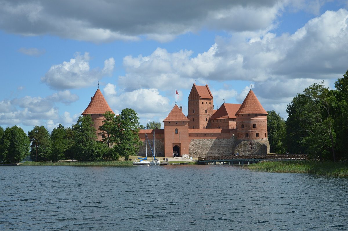 Trakai Island Castle Mist — Lithuania