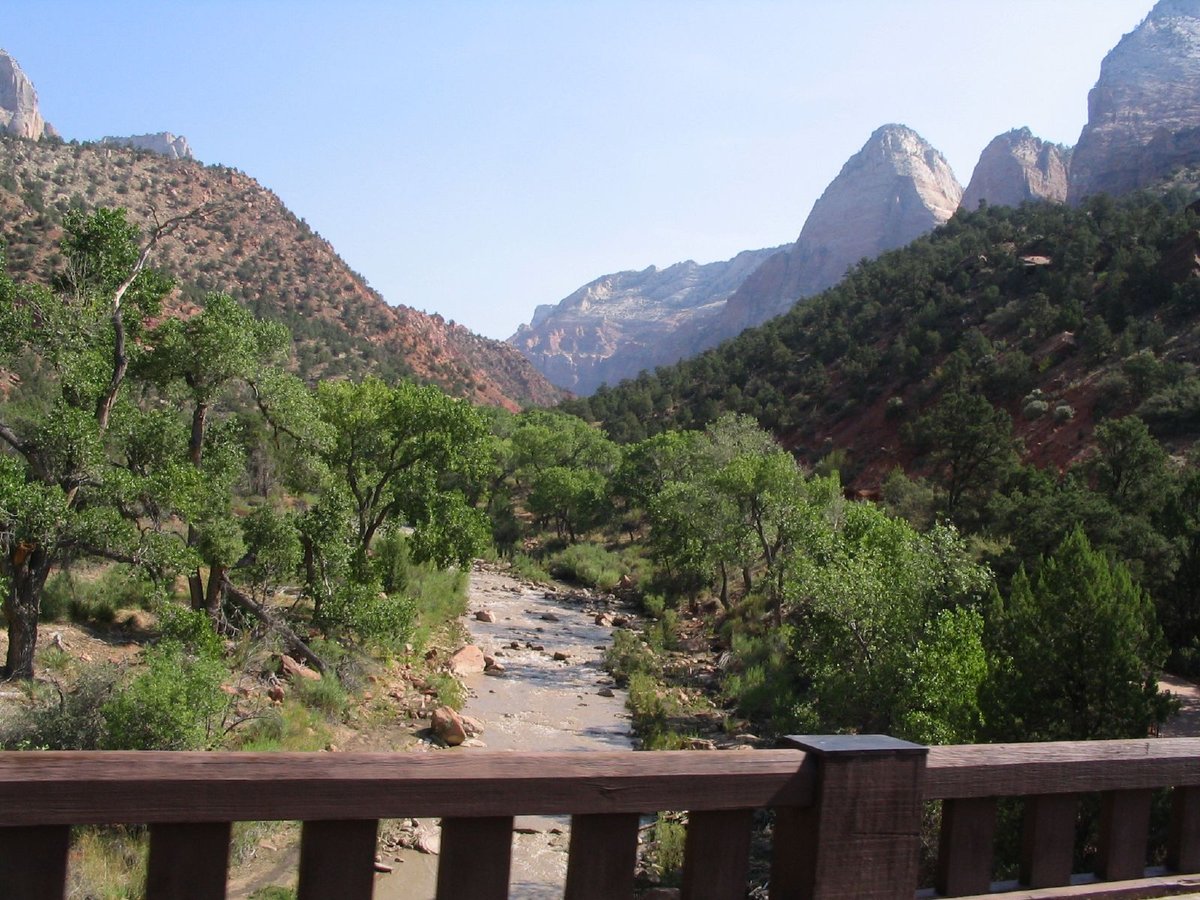 Zion Narrows Flood Season — Utah USA