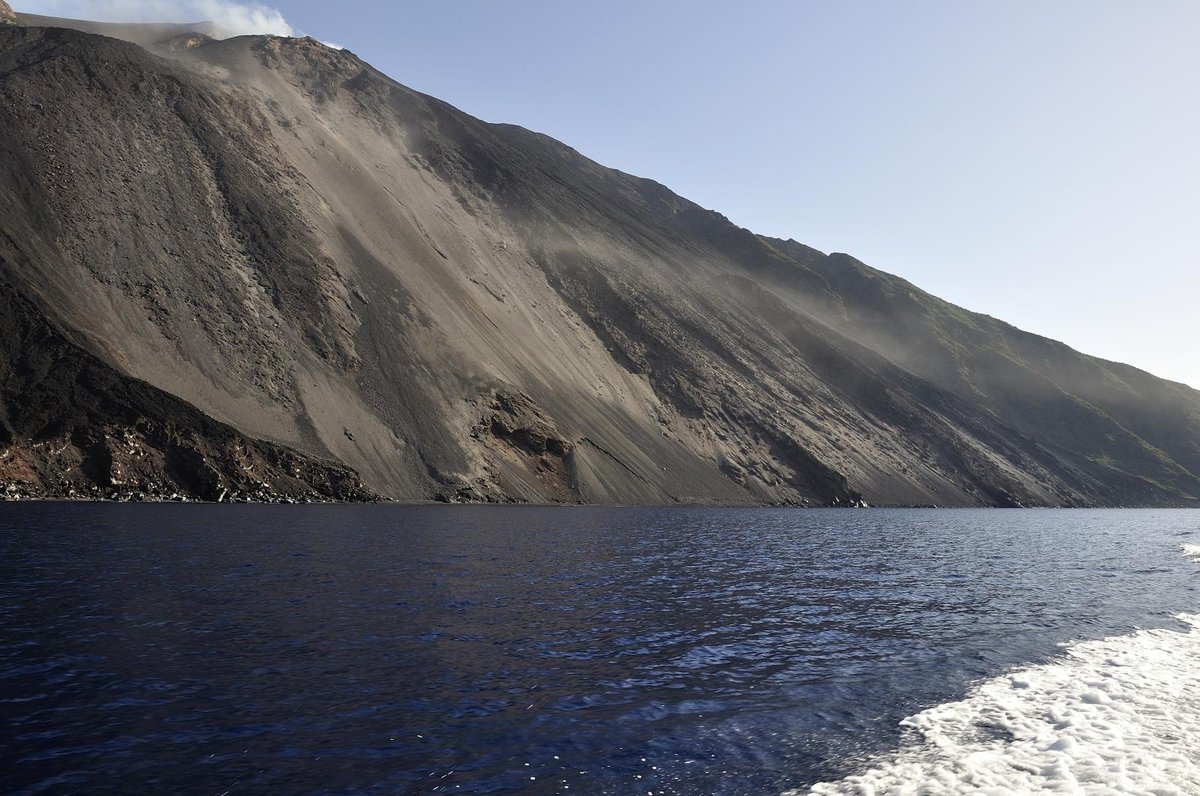 Stromboli Sciara del Fuoco Vista