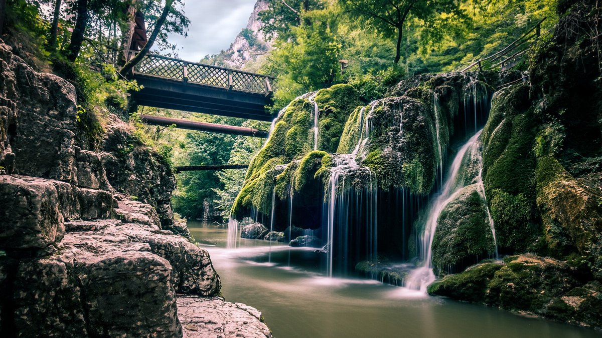 Bigar Waterfall Mossy Fall — Romania