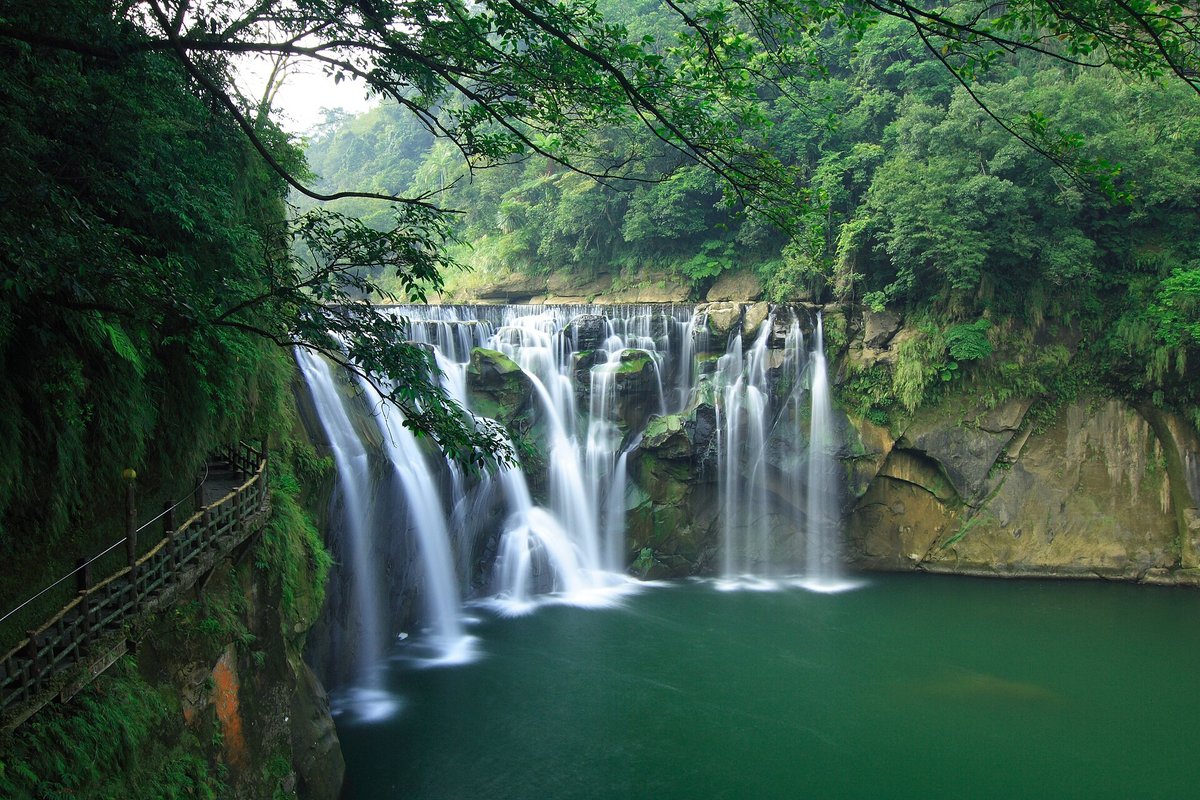 Shifen waterfall — Taiwan