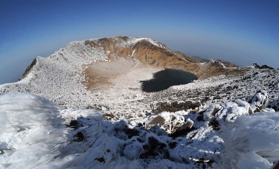 Hallasan Baengnokdam Crater