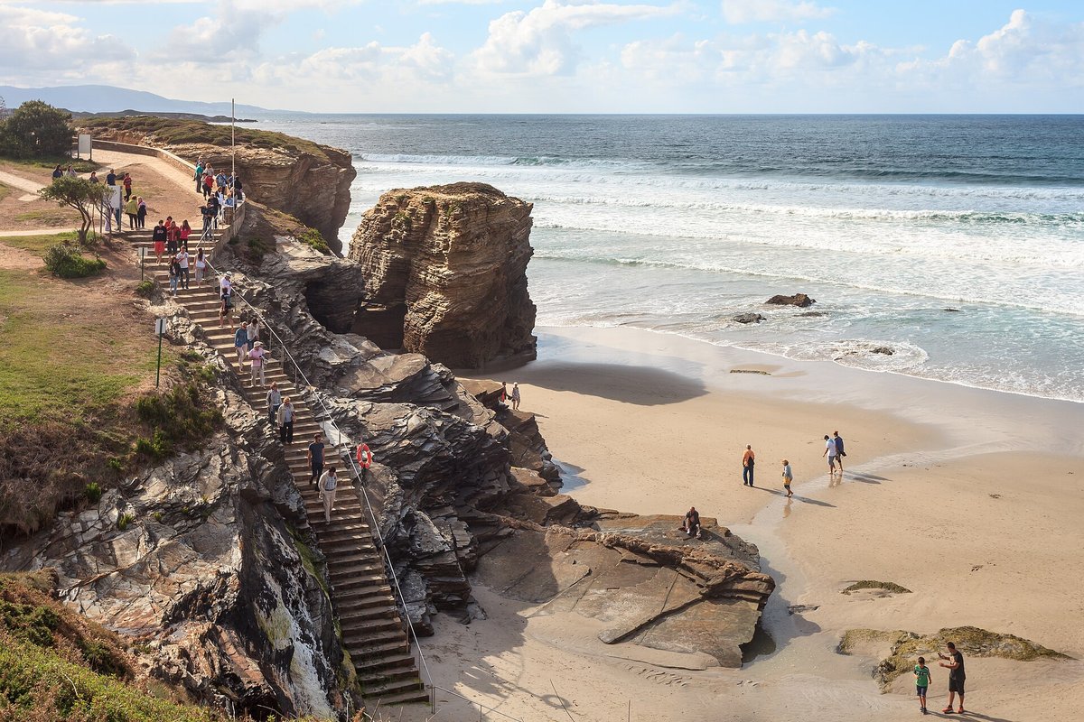 Praia das Catedrais